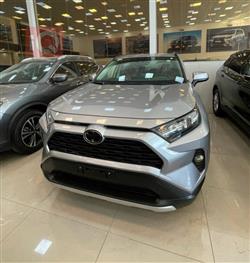 تۆیۆتا ڕاڤ 4